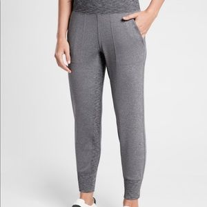 Athleta Venice Jogger Gray Heather, size LP. NWOT